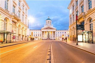 国产休闲肉鸽《皇上，上朝了》今日发售